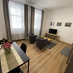 Διαμέρισμα Kerova 7 *