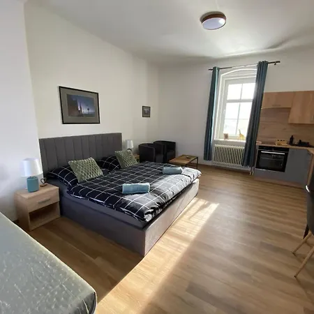 Keřová 7