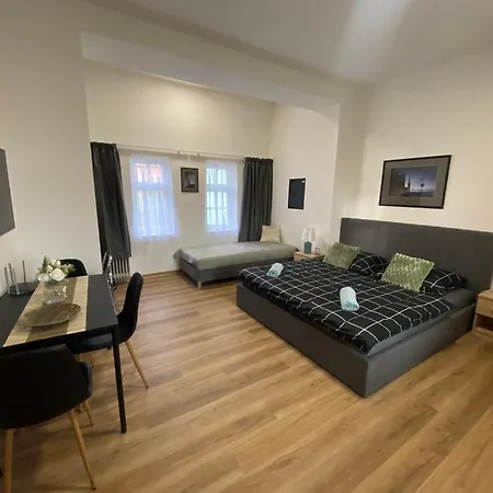 Kerova 7 * Pilsen