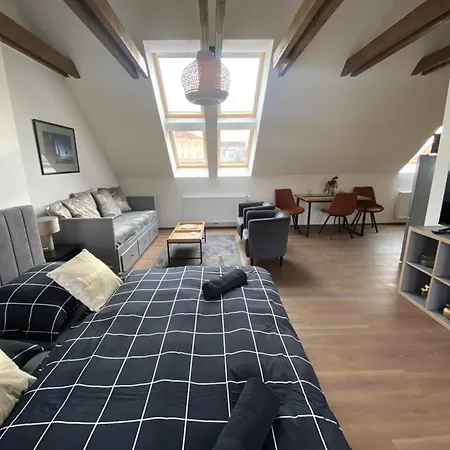 Kerova 7 Apartament *